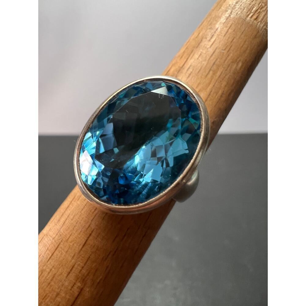 NEW Blue topaz sterling silver ring size 7.5 / 12.43 grams